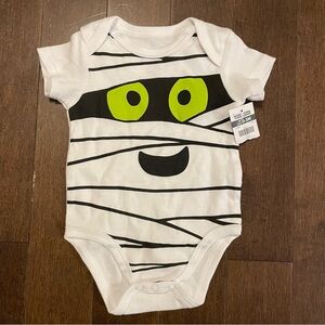 Cute Mummy Face Baby Bodysuit in White and Black